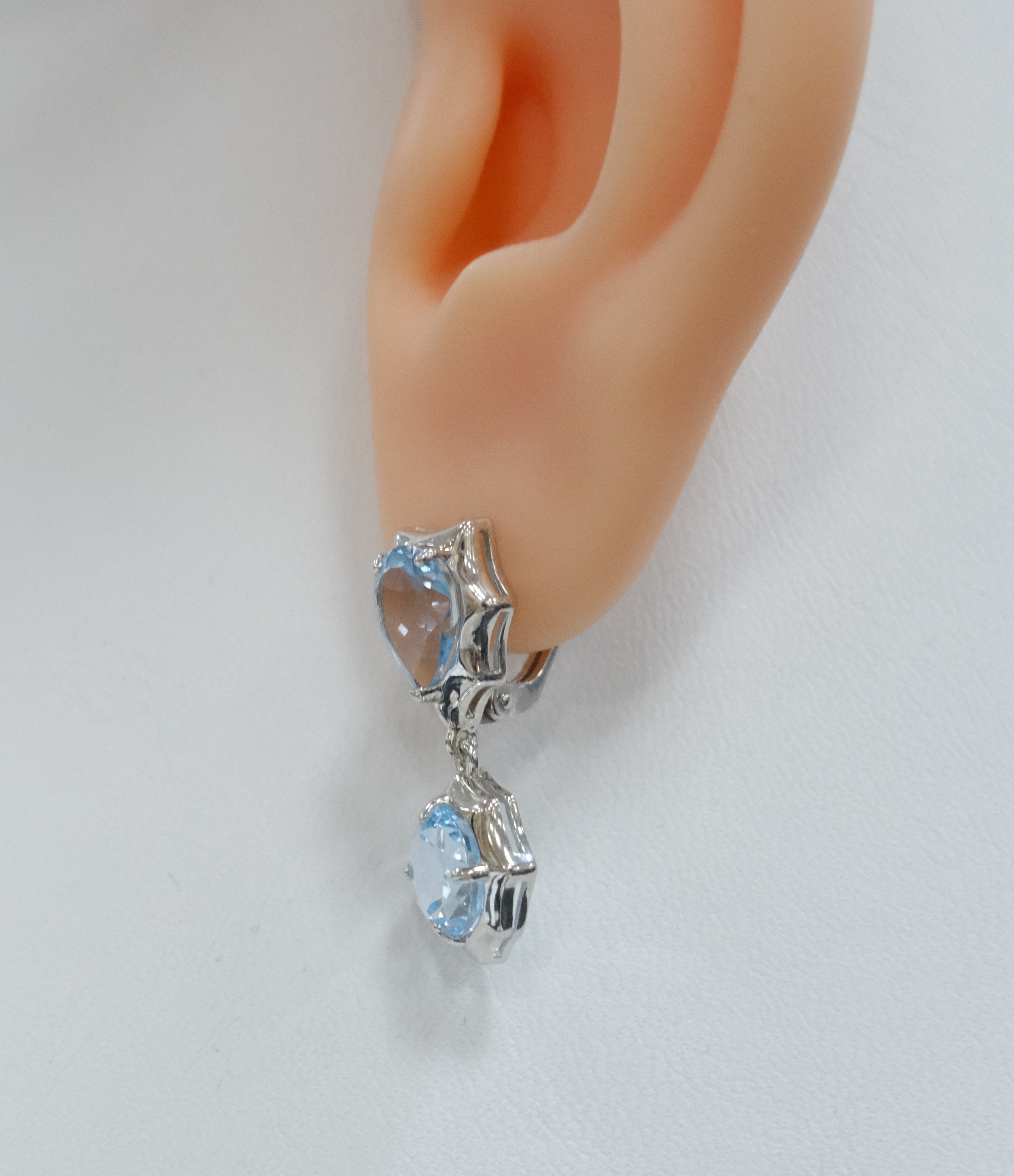 Серебряные серьги с топазами